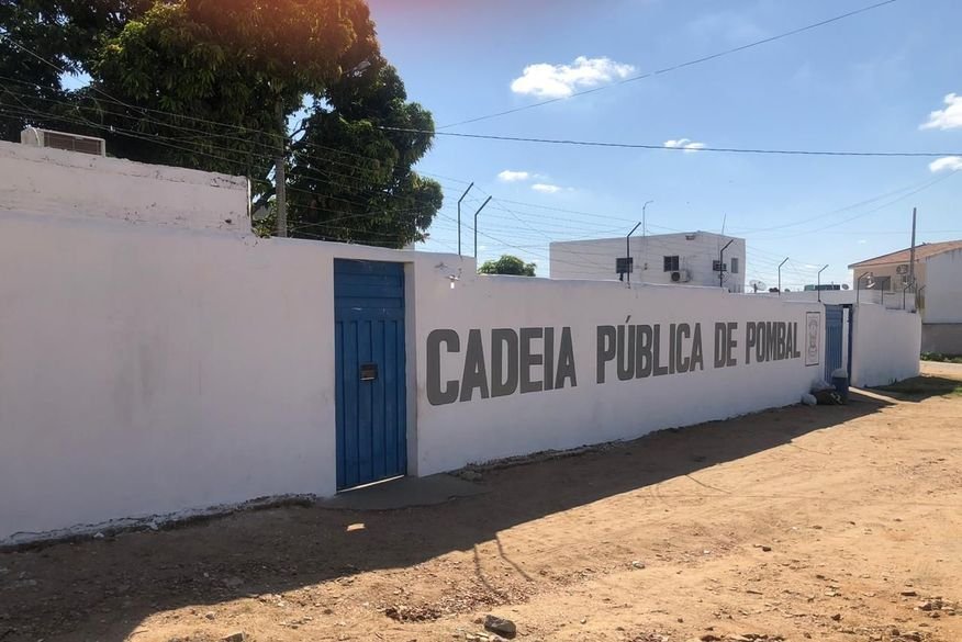 Polícia Penal apreende drogas escondidas em pães durante vistoria na Cadeia Pública de Pombal