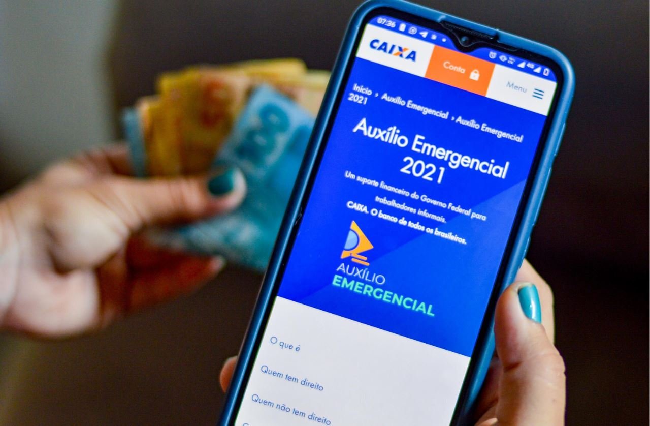 Caixa paga hoje auxílio emergencial a nascidos em novembro