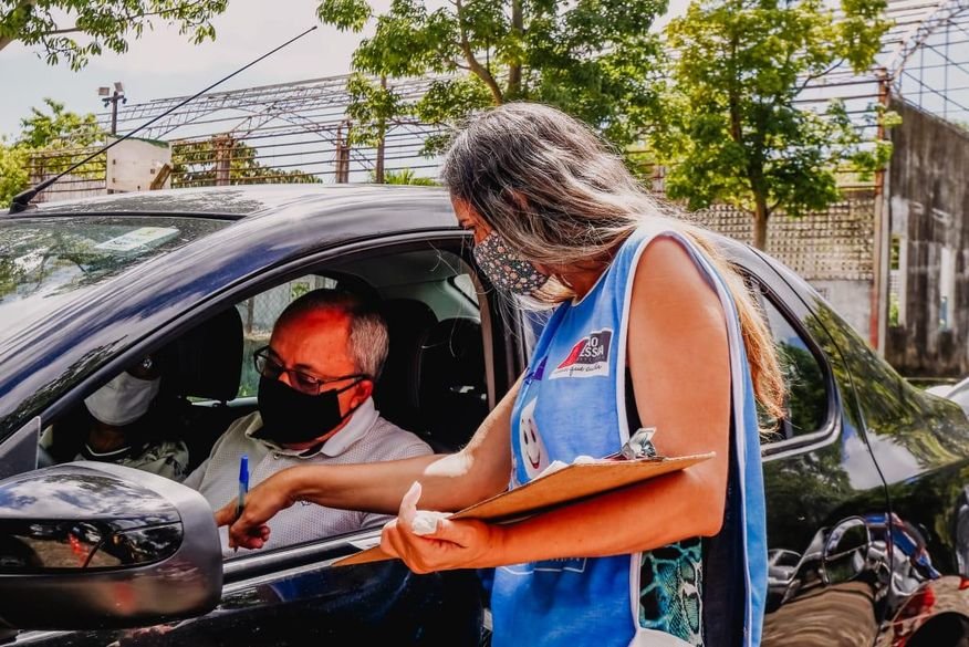 João Pessoa vacina idosos, trabalhadores da educação e pessoas com comorbidades neste sábado