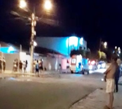 Jovem é alvejado a tiros no meio da Rua na Cidade de Patos