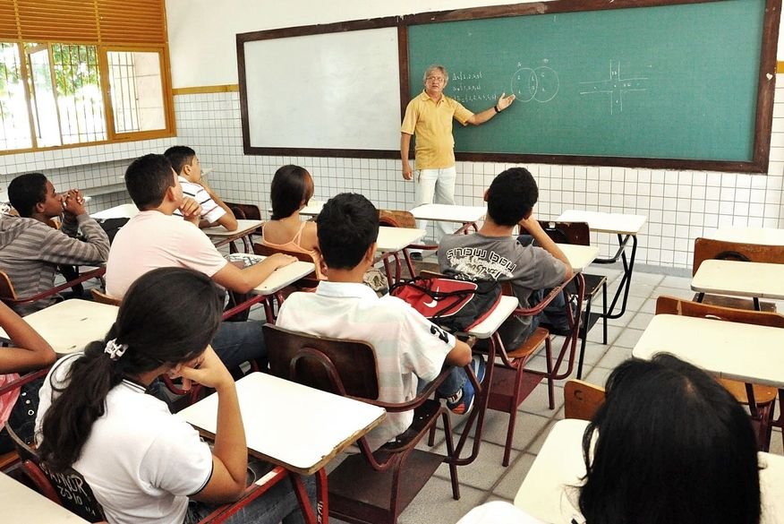 TRF-5 suspende vacinação contra Covid-19 de professores em João Pessoa