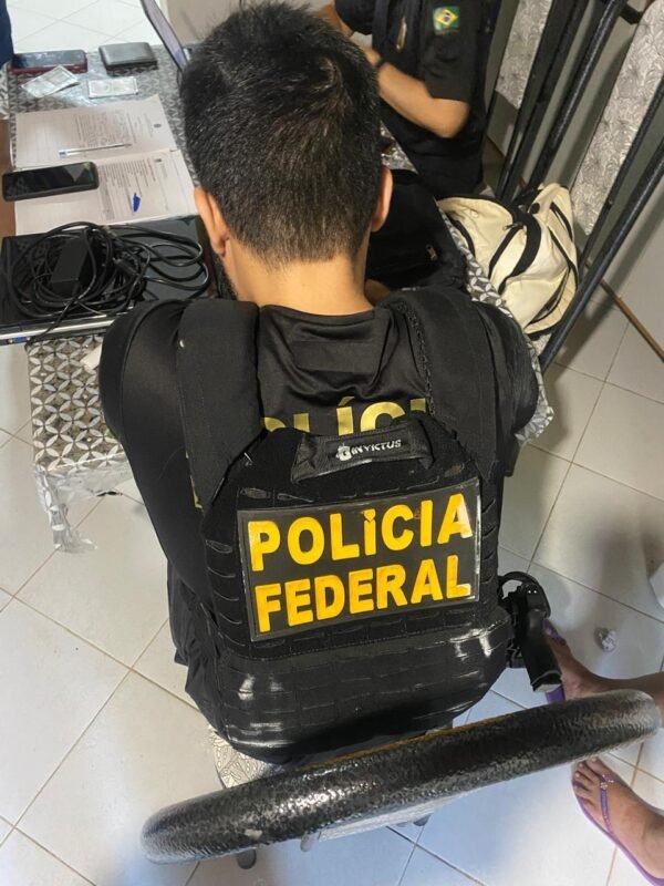 AÇÃO : Operação da PF prende suspeito de estupro e produção de vídeos com pornografia infantil em Patos