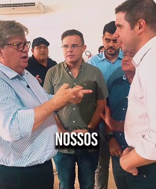 Irani Alexandrino esteve ao lado de João Azevêdo e Hugo Motta em Patos,na assinatura da ordem de serviço para mais uma grande obra do governo estadual.