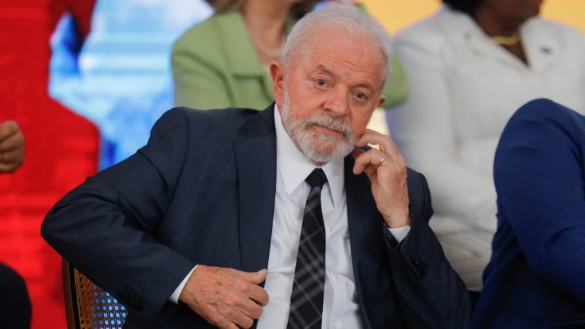 Pesquisa mostra que 73% dos brasileiros não sabem o que o Governo Lula fez de bom