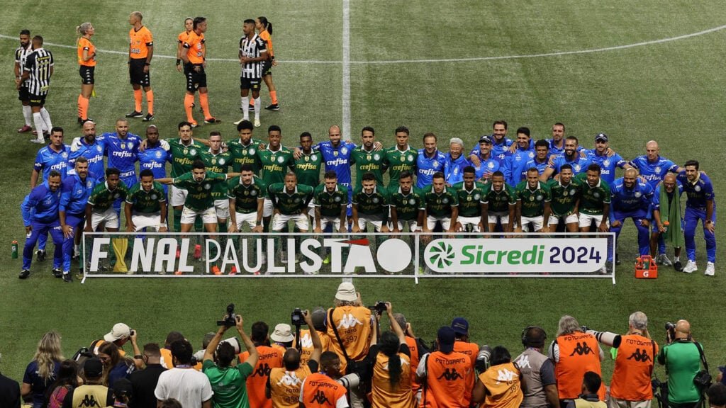 Palmeiras domina Santos com autoridade no Allianz e é tricampeão paulista 